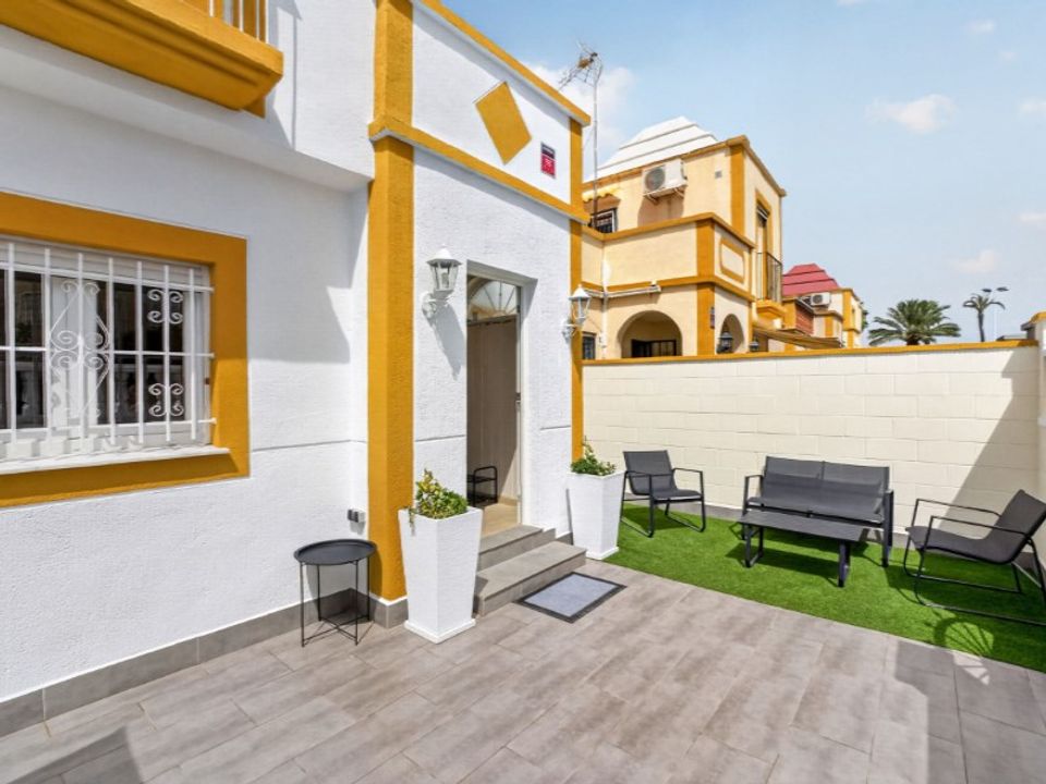 Radhus i La Torreta, Alicante - foto 1