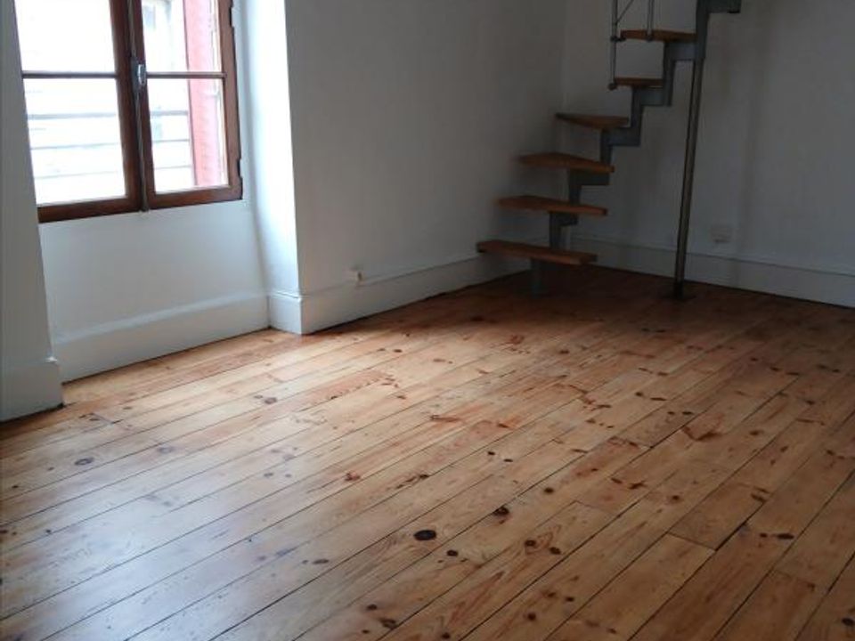 Duplex in Riom, Puy-de-Dome - photo 3