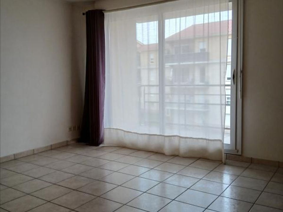 Apartment in Riom, Puy-de-Dome - photo 5