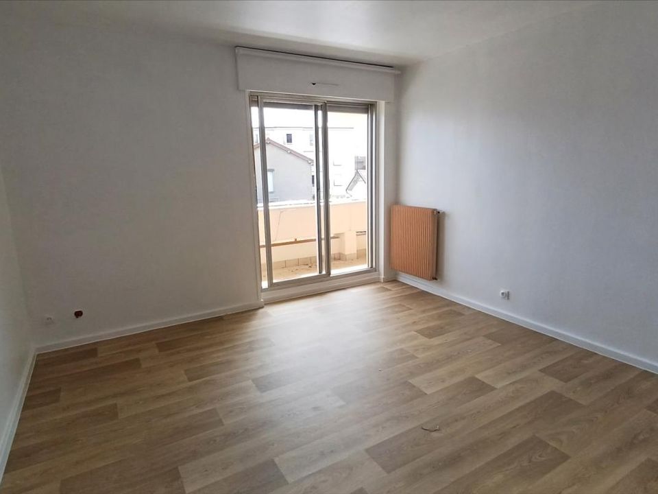 Apartment in Riom, Puy-de-Dome - photo 2