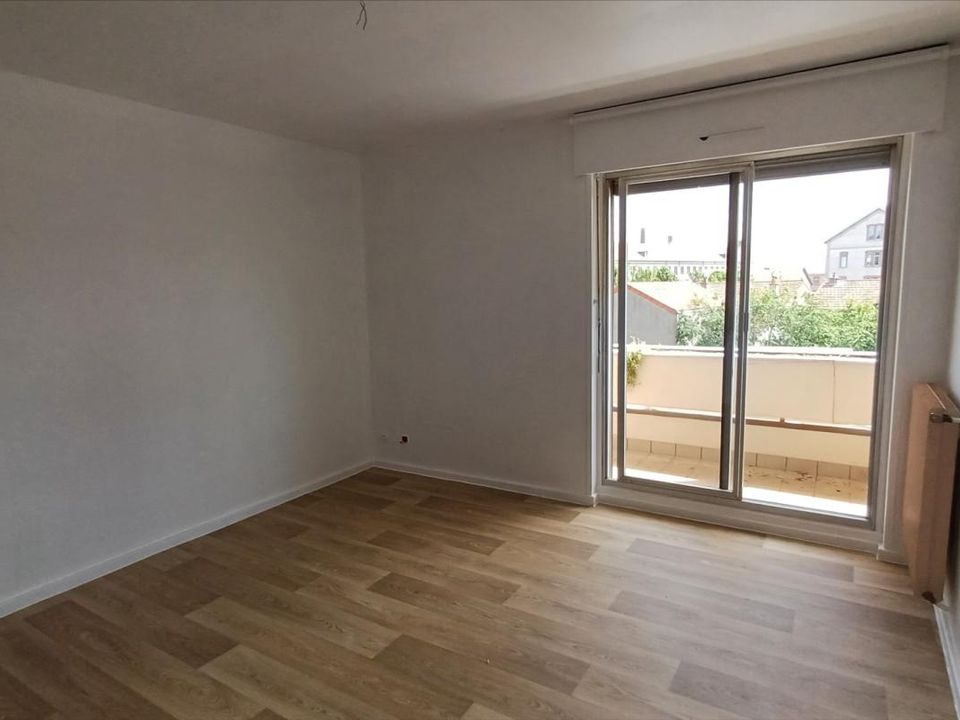 Apartment in Riom, Puy-de-Dome - photo 3