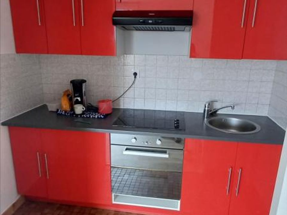 Apartment in Riom, Puy-de-Dome - photo 4