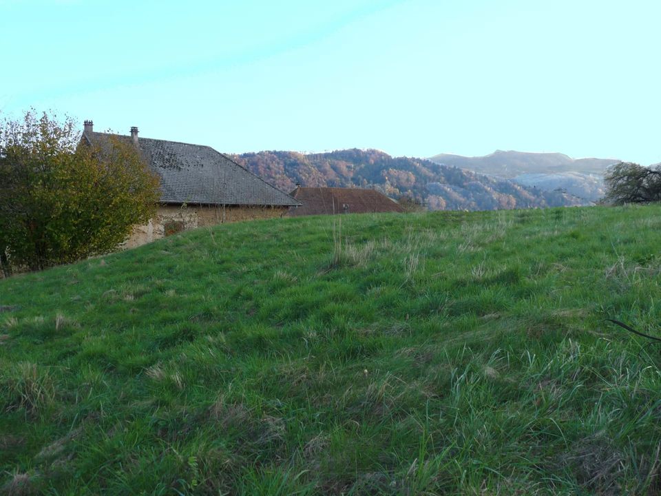 Grond in Saint-Geoire-en-Valdaine, Isere - foto 1
