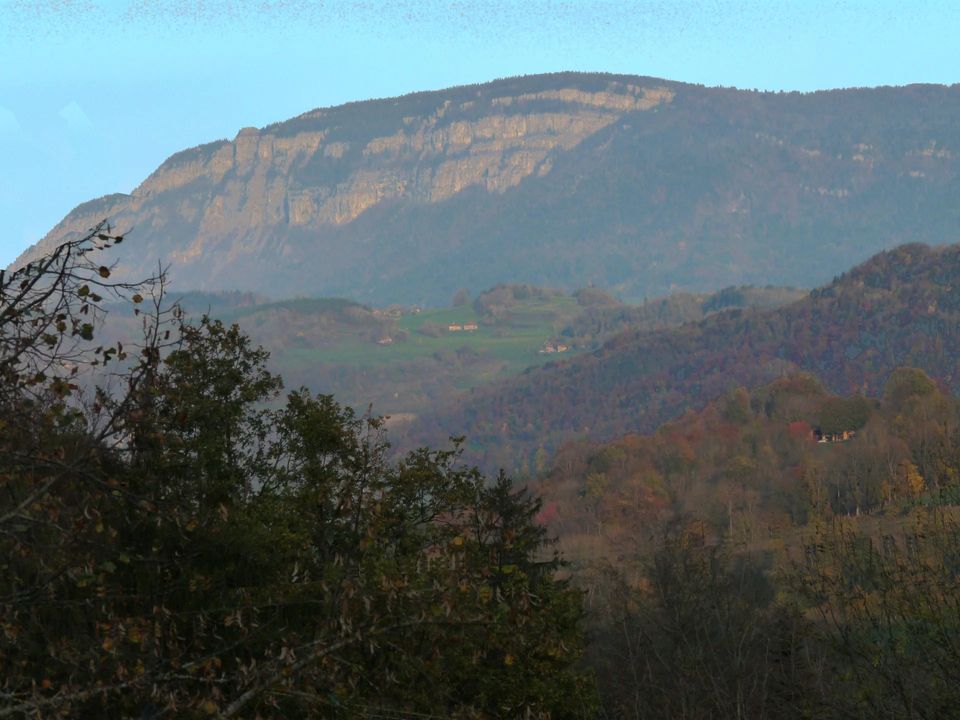 Grond in Saint-Geoire-en-Valdaine, Isere - foto 3