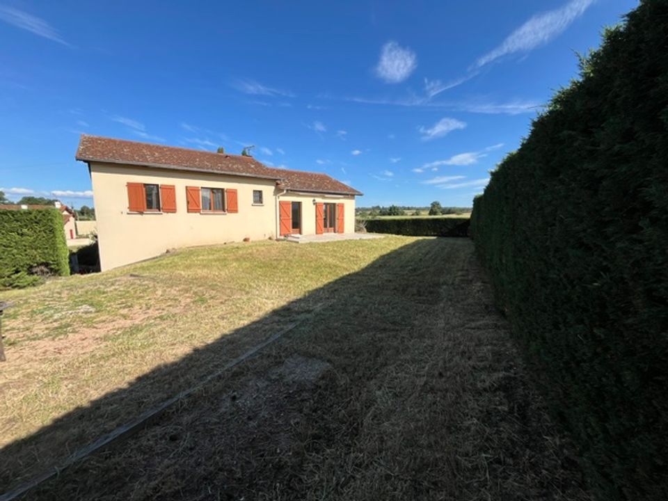 Herregård i Ouches, Loire - bilde 2