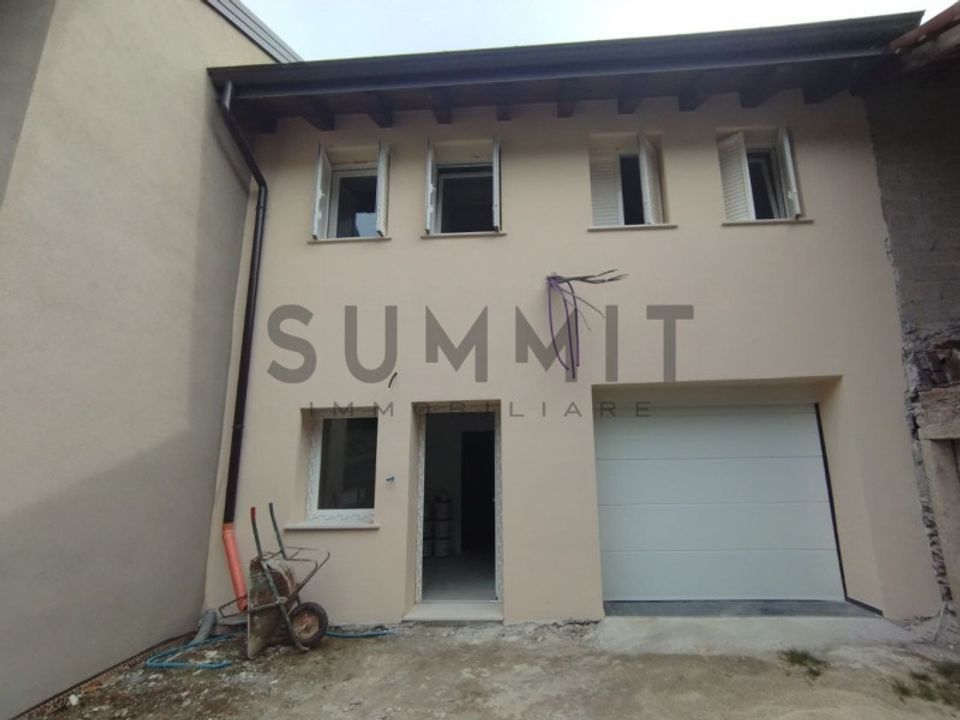 Rijtjeshuis in Schio, Vicenza - foto 1