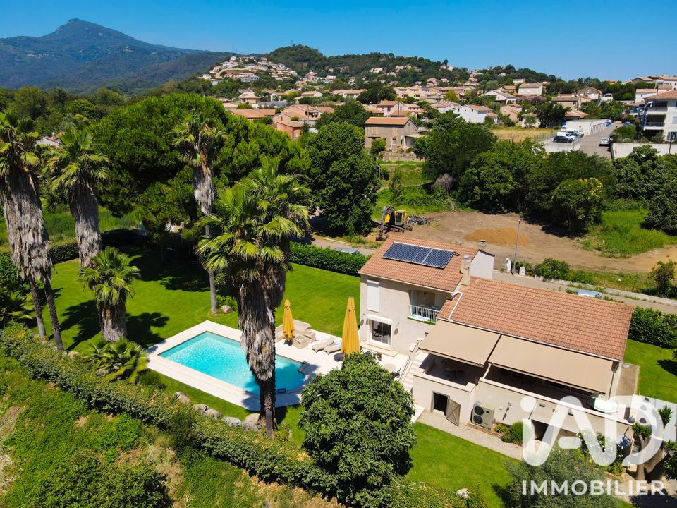 Villa i Penta-di-Casinca, Haute-Corse - foto 1
