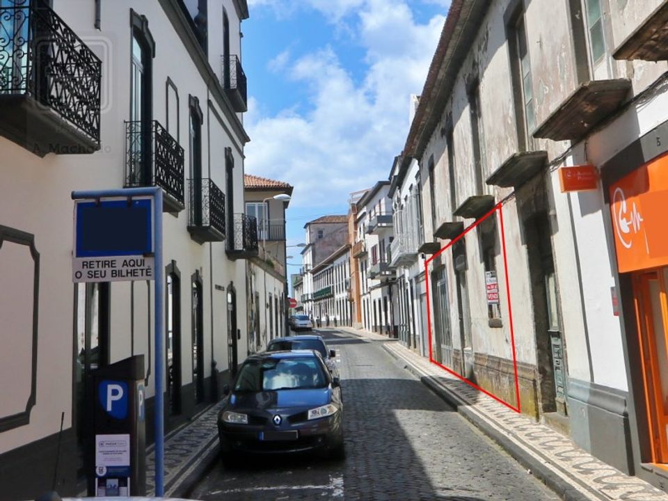 L'establiment comercial a Ponta Delgada, Sao Miguel - foto 2