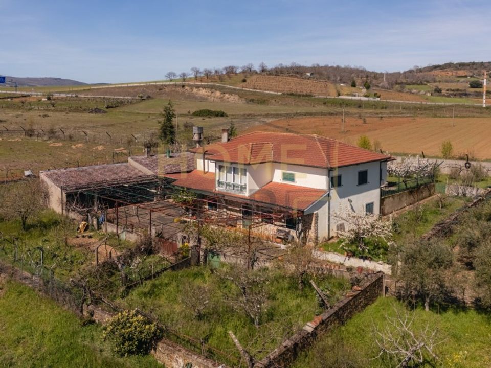 Farm i Sao Pedro de Sarracenos, Braganca - foto 1