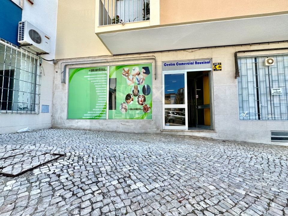 Propiedad comercial en Corroios, Setubal - foto 1