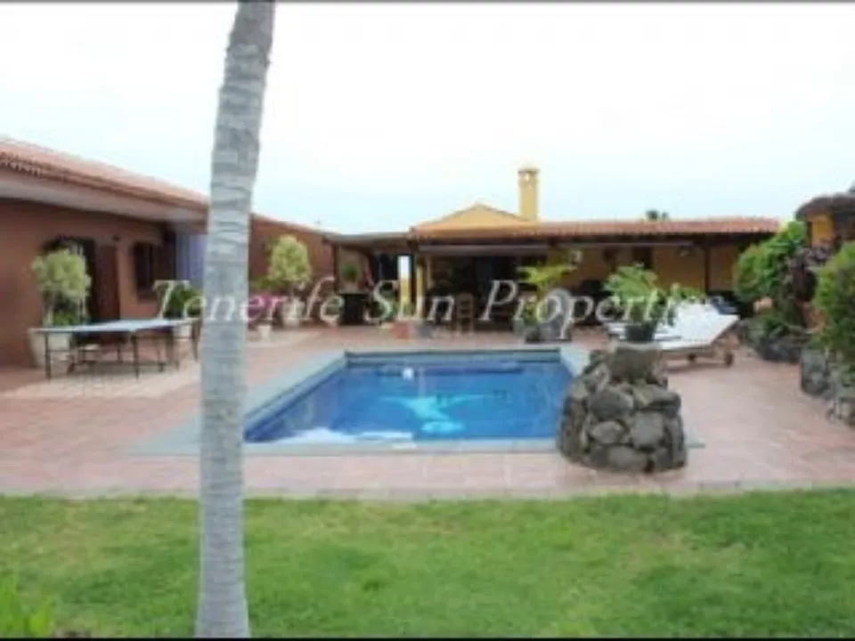 Villa i Puerto De La Cruz, Tenerife - foto 1