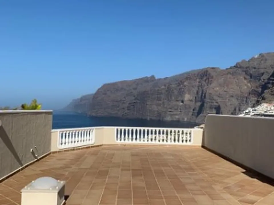 Lejlighed i Acantilado De Los Gigantes, Tenerife - foto 1