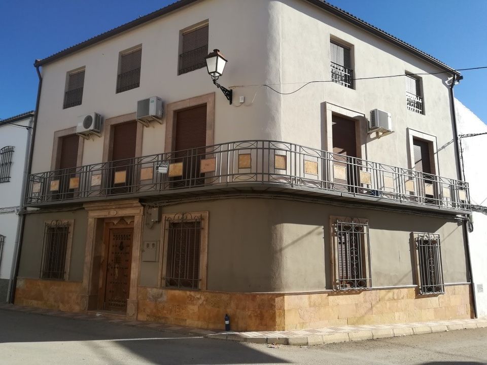 Landsbyhus i Bobadilla De Alcaudete, Jaen - foto 1