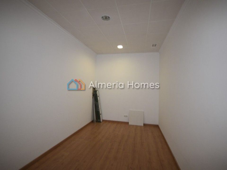 Erhvervsejendom i La Alfoquia, Almeria - foto 5