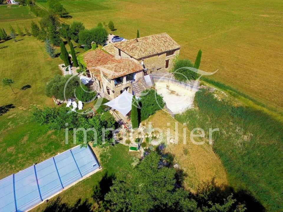 Farm hus i Montbrun-les-Bains, Drome - foto 1
