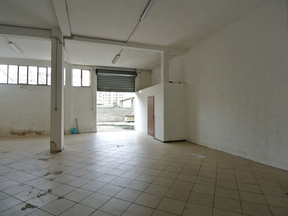 Erhvervsejendom i Montesilvano Marina, Pescara - foto 3