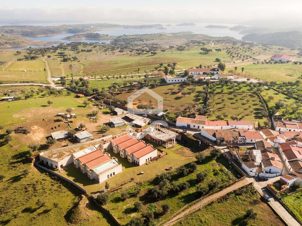 Helårsgrund i Amieira e Alqueva, Evora - foto 1