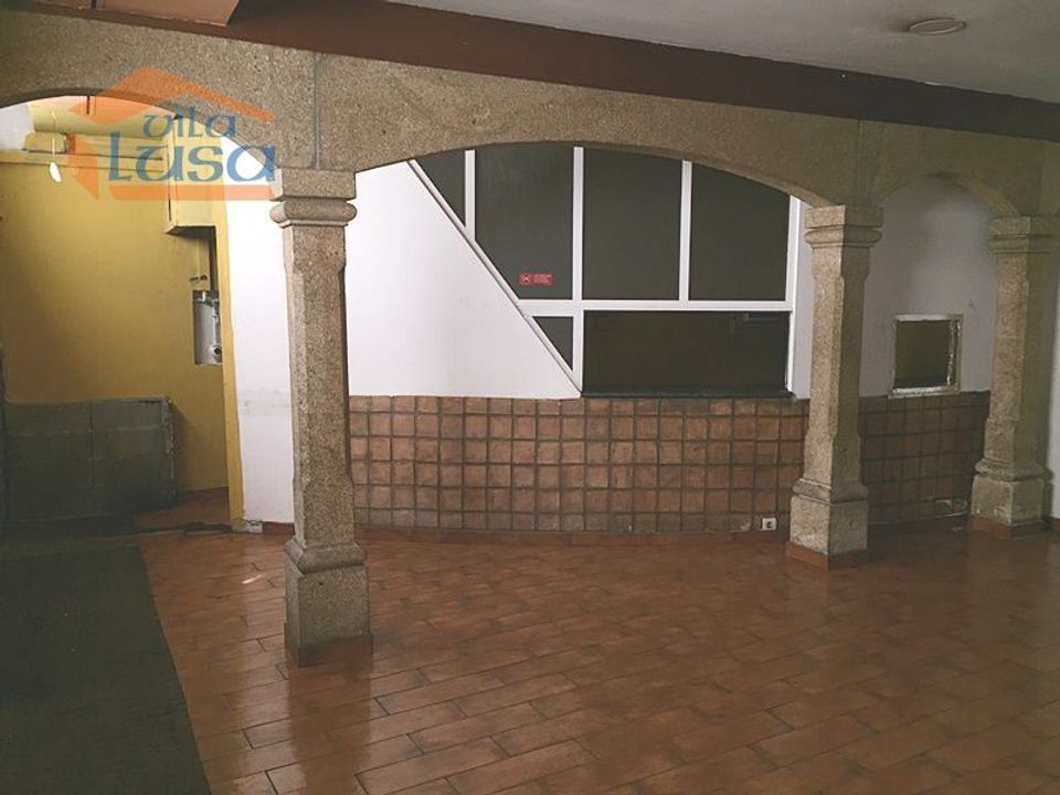 L'establiment comercial a Gondomar, Porto - foto 3