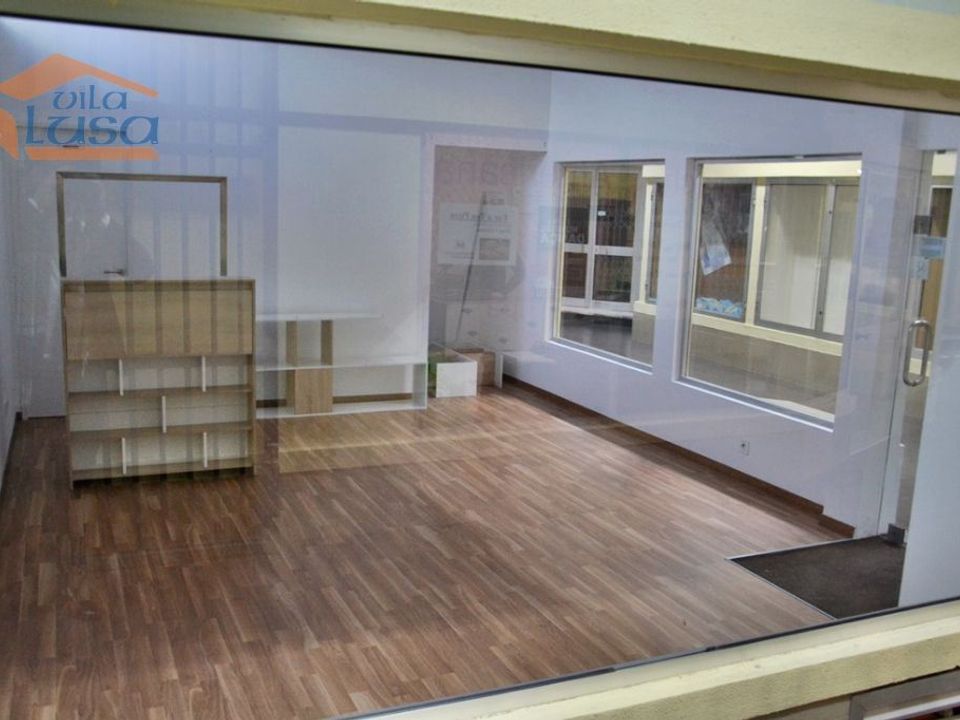 L'establiment comercial a Gondomar, Porto - foto 1