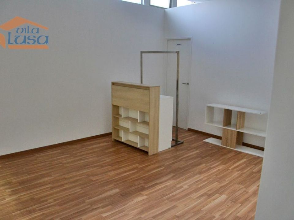 L'establiment comercial a Gondomar, Porto - foto 2