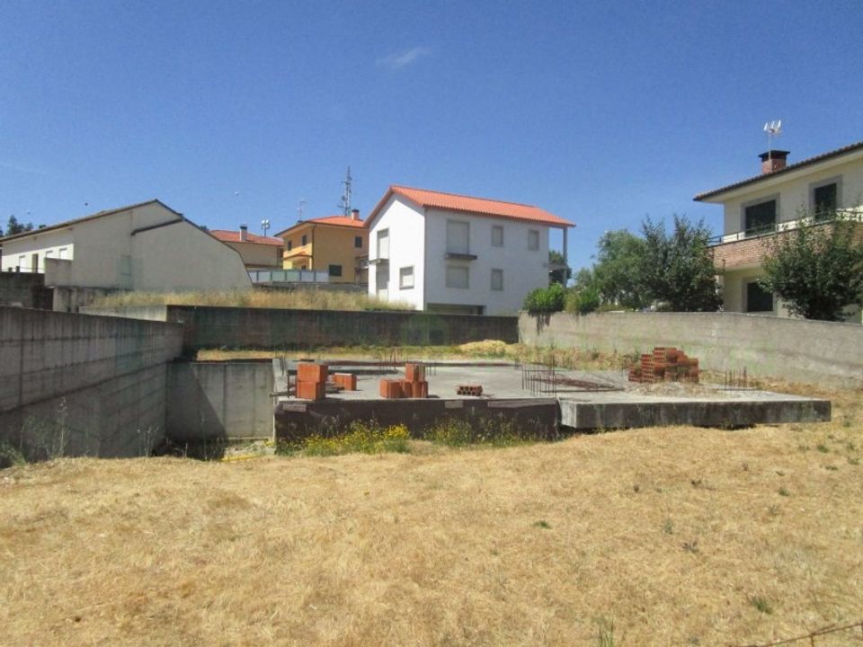 Helårsgrund i Moncao, Viana do Castelo - foto 1