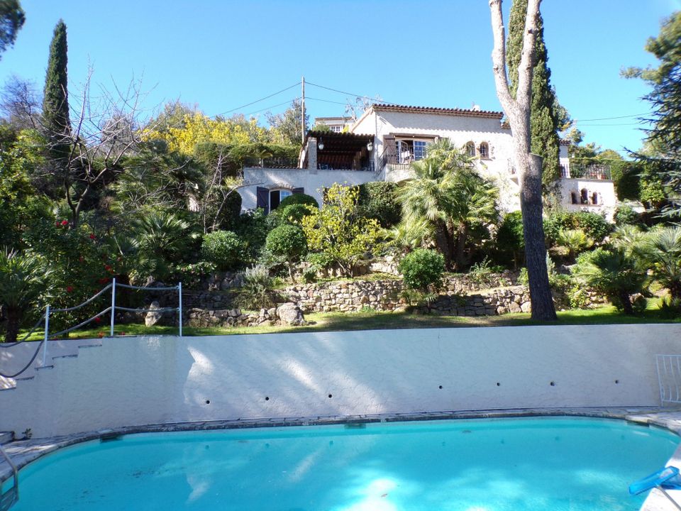 Villa i Vallauris, Alpes-Maritimes - foto 1