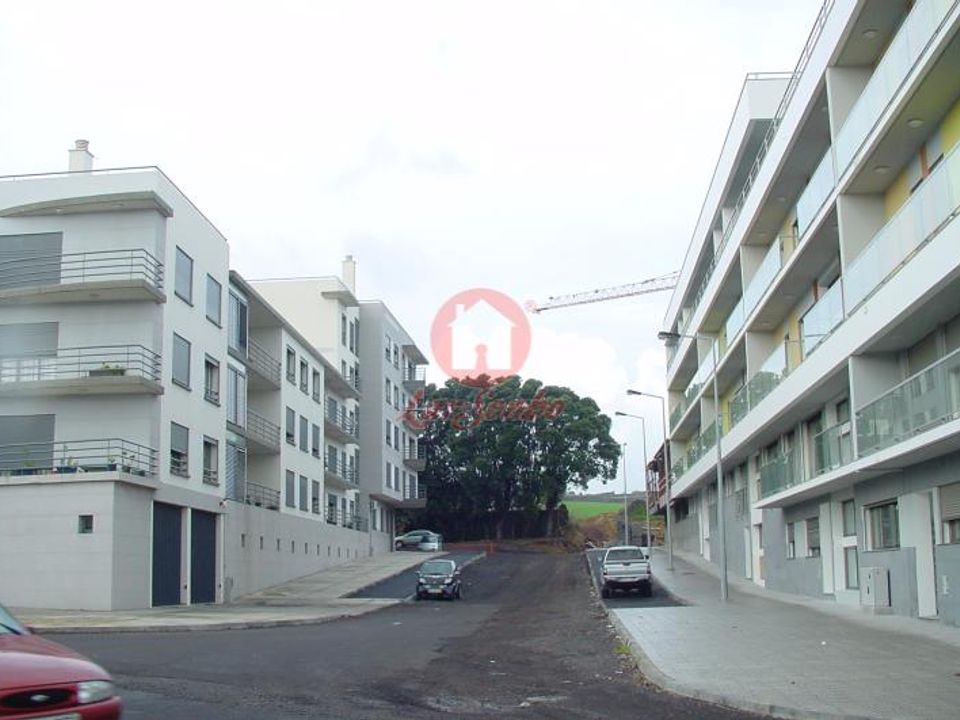 Helårsgrund i Ponta Delgada, Sao Miguel - foto 1