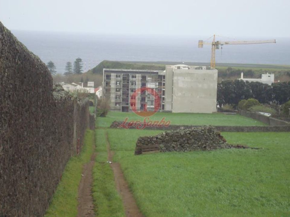 Helårsgrund i Ponta Delgada, Sao Miguel - foto 1