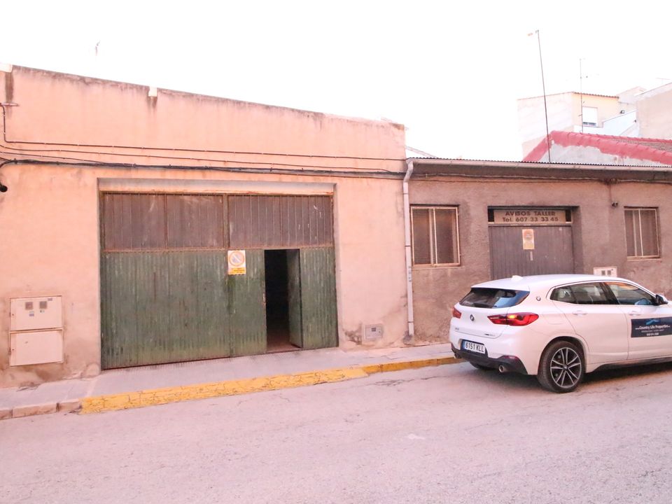 L'establiment comercial a Dolores, Alicante - foto 1