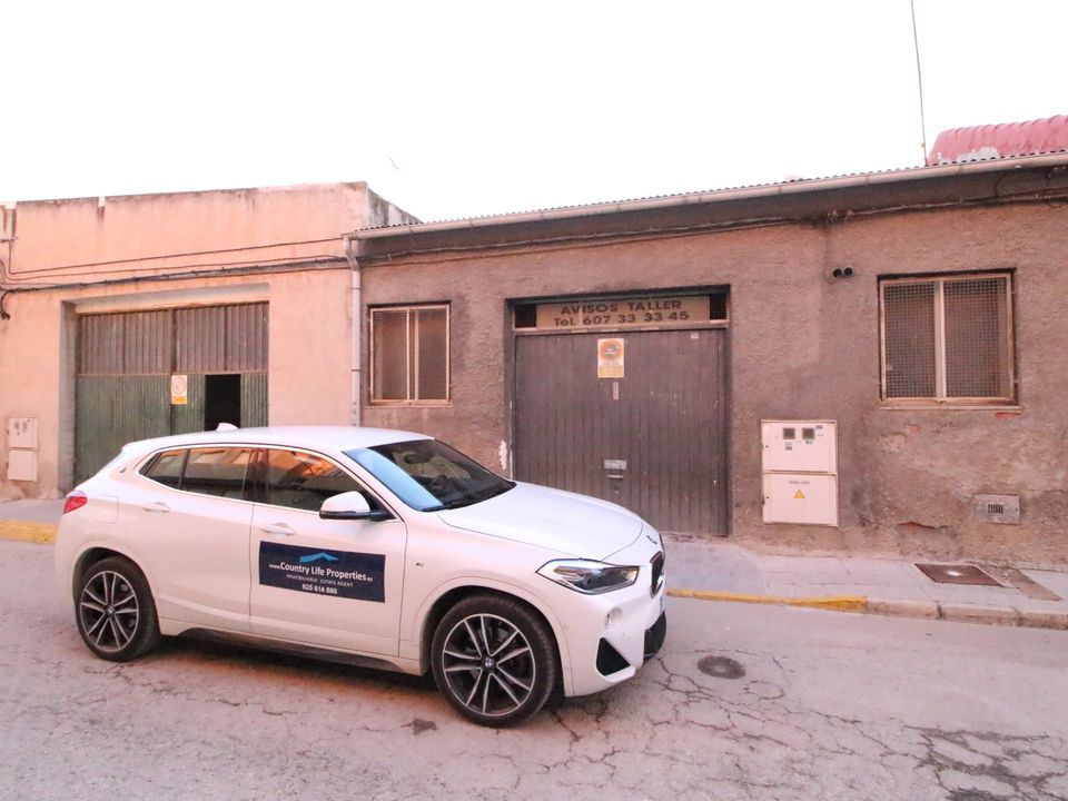 L'establiment comercial a Dolores, Alicante - foto 2