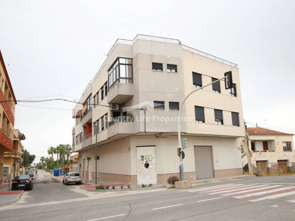 L'establiment comercial a Dolores, Alicante - foto 3