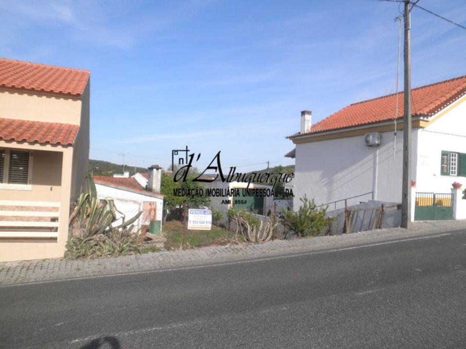 Helårsgrund i Abrantes, Santarem - foto 1