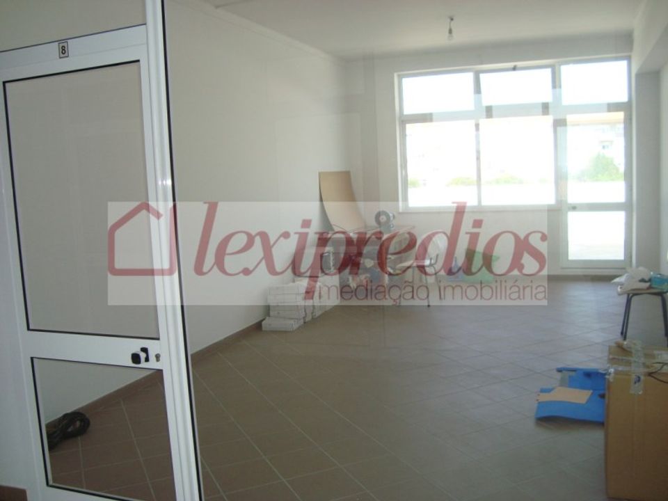 Erhvervsejendom i Oliveira do Bairro, Aveiro - foto 3