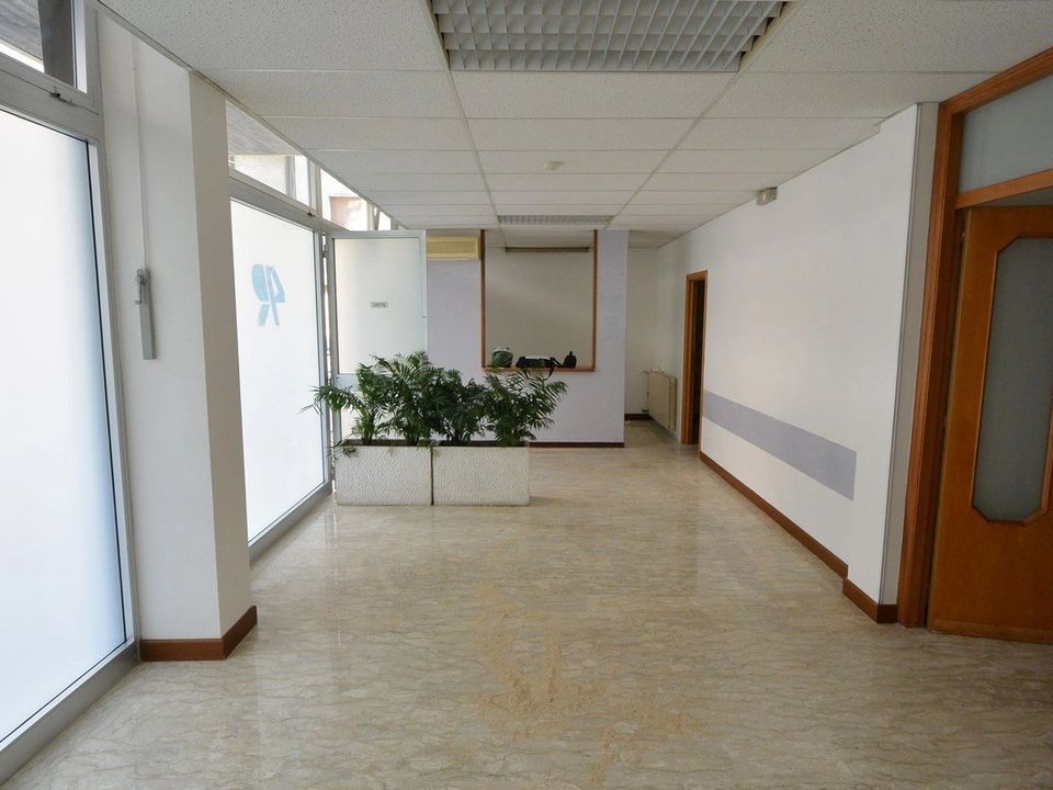 Erhvervsejendom i Montesilvano Marina, Pescara - foto 2