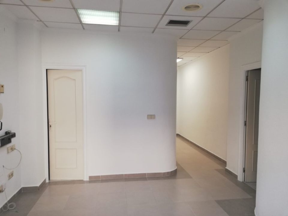 Commercial property in Almoradi, Alicante - photo 4
