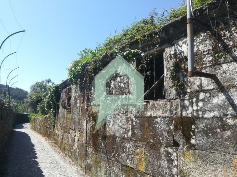 Helårsgrund i Guimaraes, Braga - foto 1