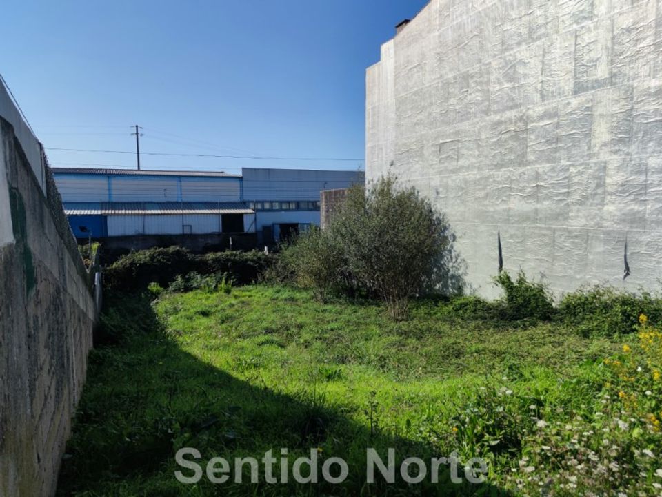 Helårsgrund i Folgosa, Porto - foto 1