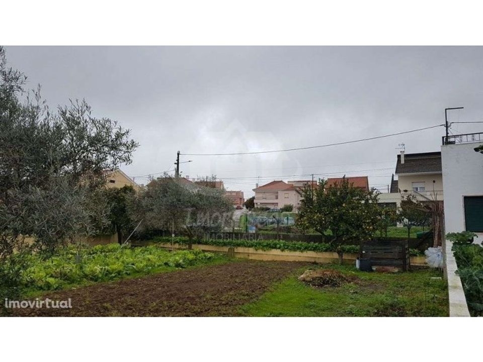 Helårsgrund i Santa Iria de Azoia, Lisbon - foto 2