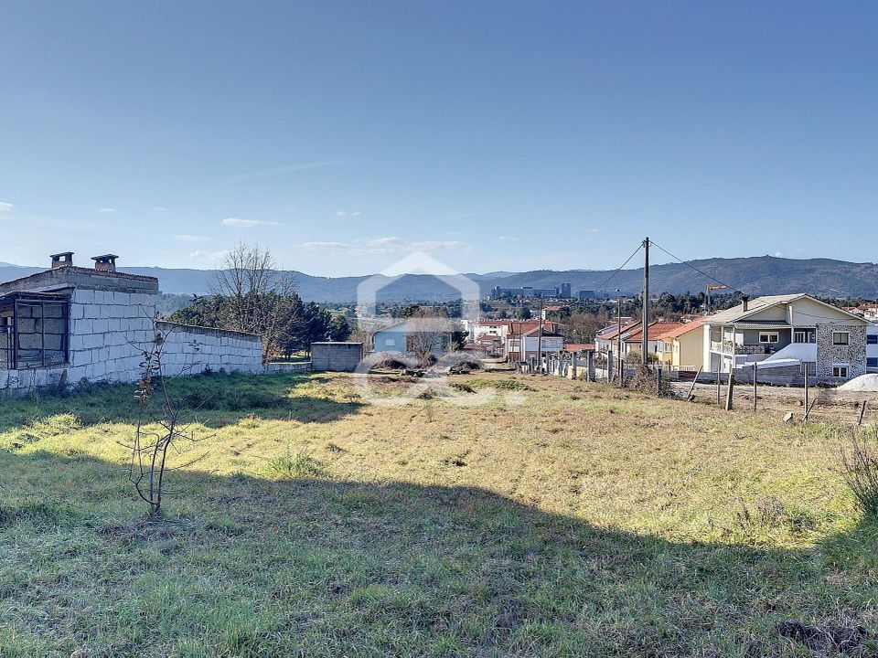 Helårsgrund i Santa Cruz-Trindade e Sanjurge, Vila Real - foto 2