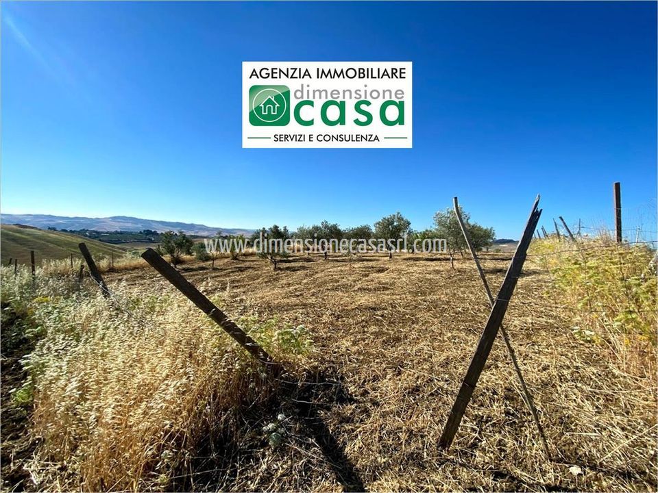 Helårsgrund i Caltanissetta, Caltanissetta - foto 1