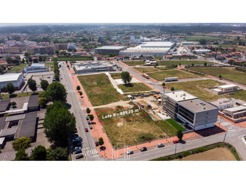 Helårsgrund i Estarreja, Aveiro - foto 1