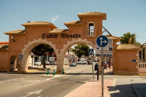 ciudad quesada archway.jpg