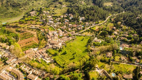 the city of Puigpunyent, Majorca.jpg